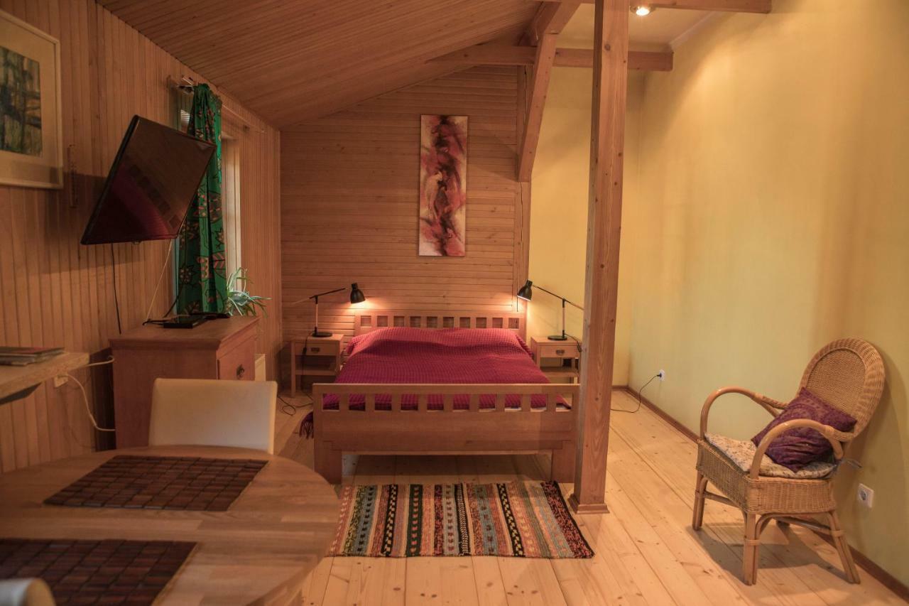 Nidos Rojus Apartment Bagian luar foto